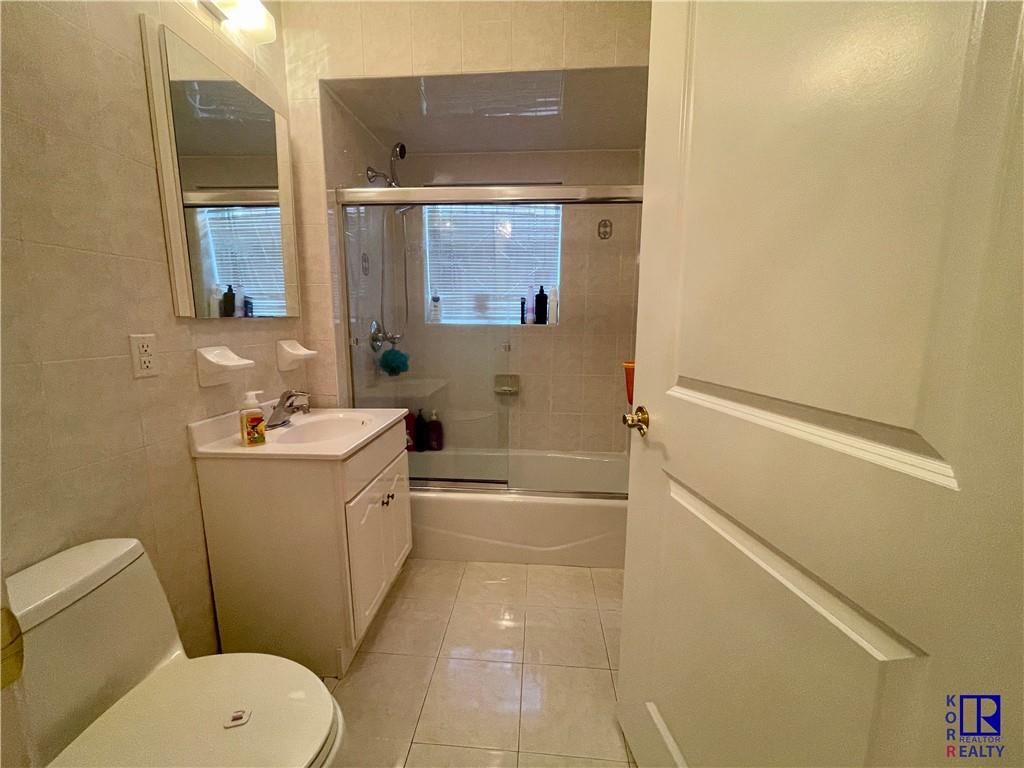 3105 Emmons Avenue Sheepshead Bay Brooklyn NY 11235