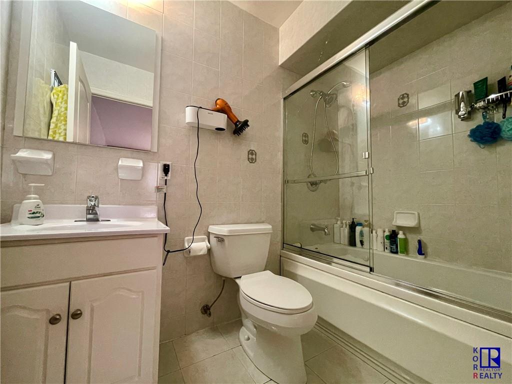 3105 Emmons Avenue Sheepshead Bay Brooklyn NY 11235