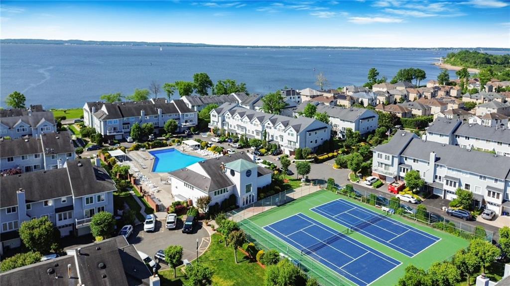 21 Flagship Circle Prince's Bay Staten Island NY 10309