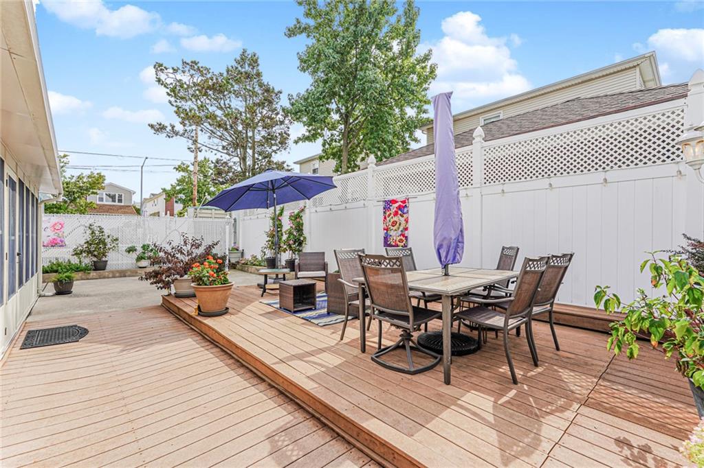 260 Thomas Street Richmond Town Staten Island NY 10306