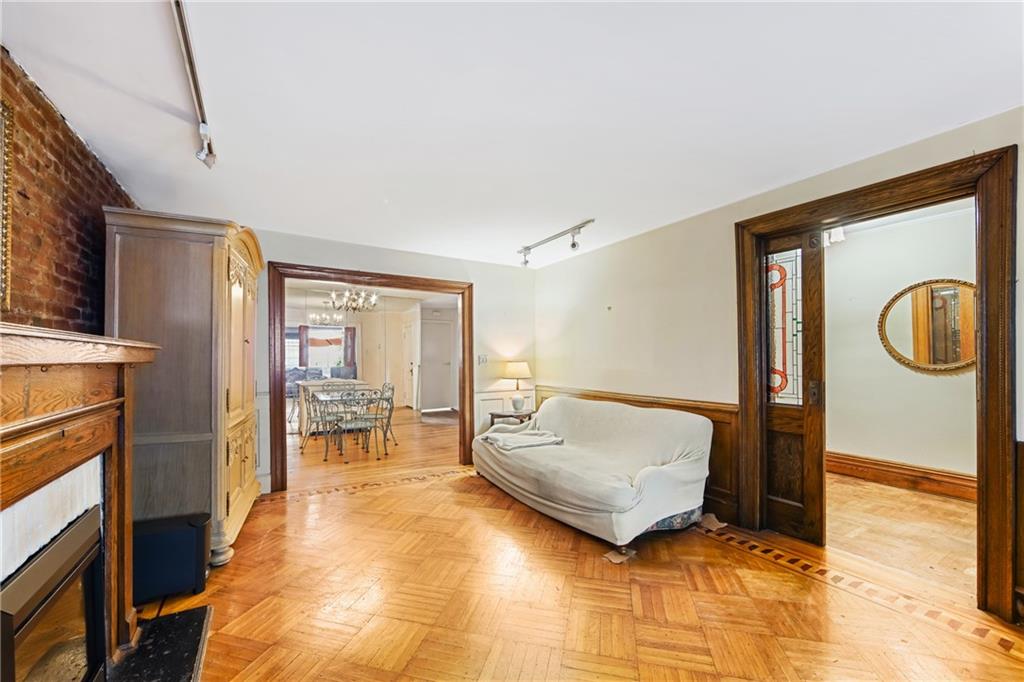 256 Ovington Avenue Bay Ridge Brooklyn NY 11209