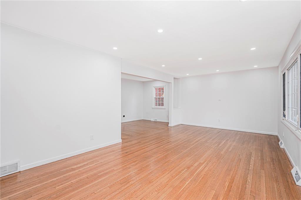 44 Thomas Street Richmond Town Richmondtown NY 10306