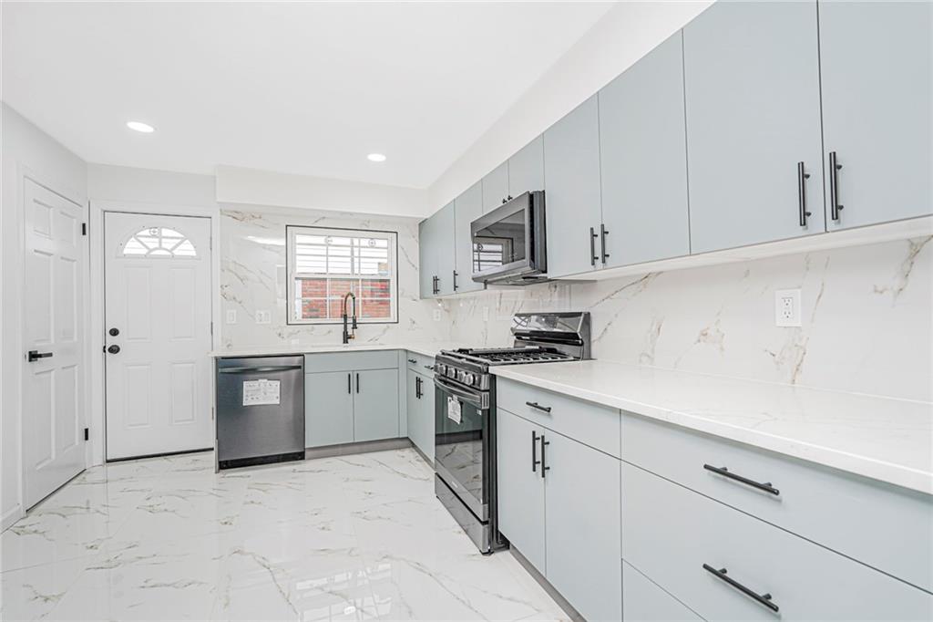 44 Thomas Street Richmond Town Richmondtown NY 10306