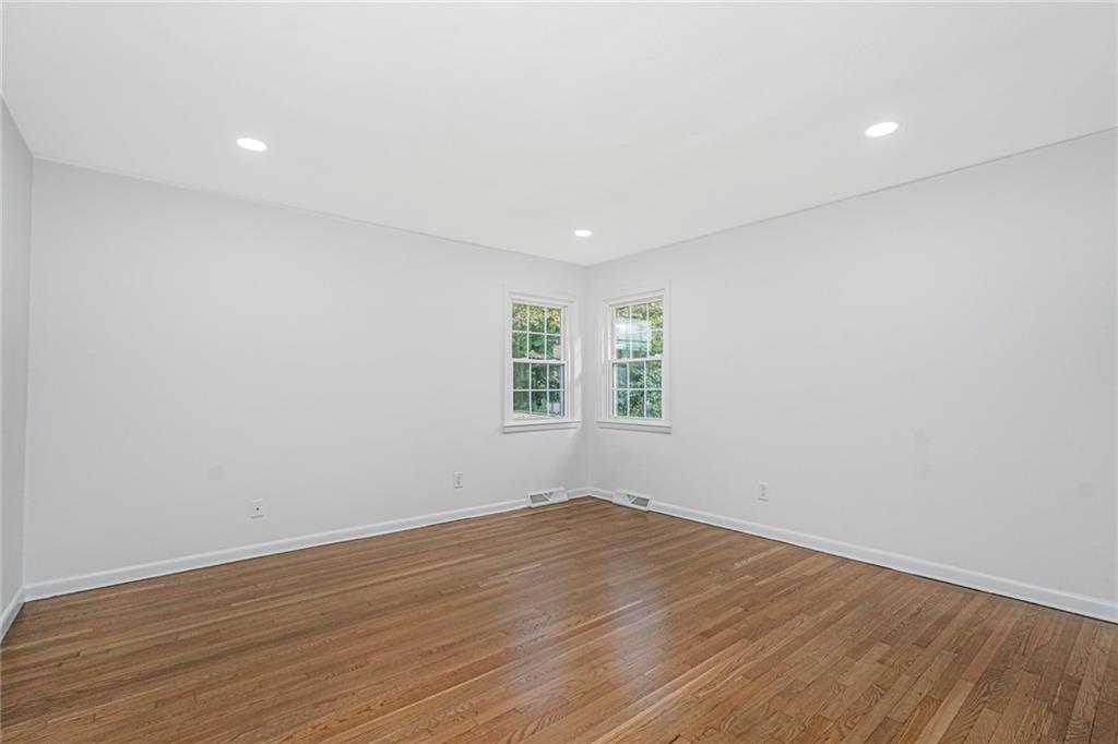 44 Thomas Street Richmond Town Richmondtown NY 10306