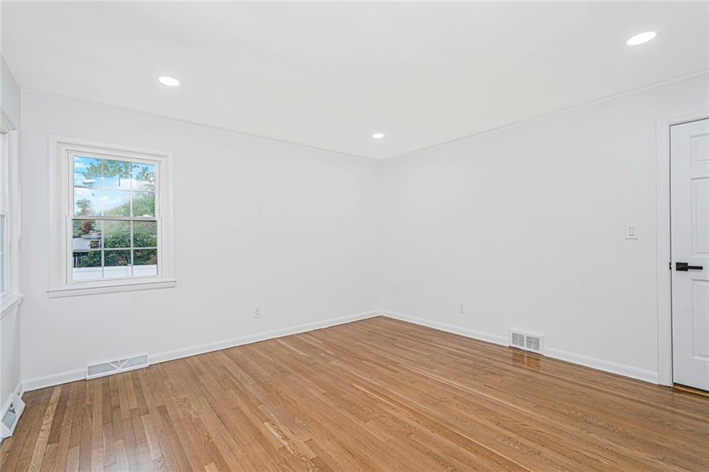 44 Thomas Street Richmond Town Richmondtown NY 10306