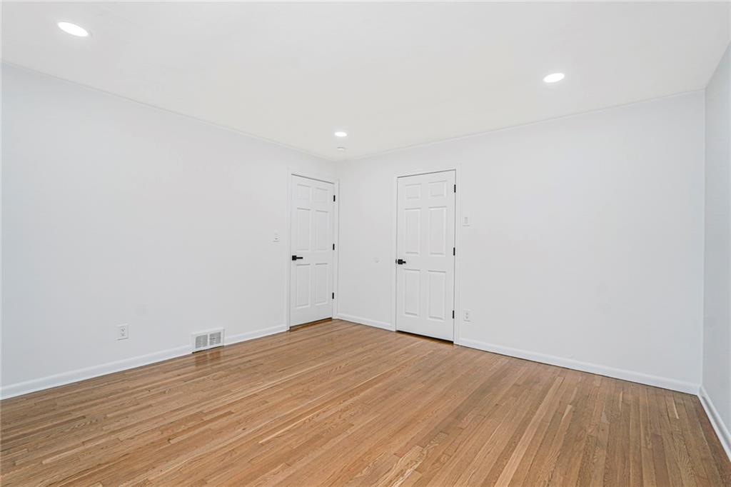 44 Thomas Street Richmond Town Richmondtown NY 10306