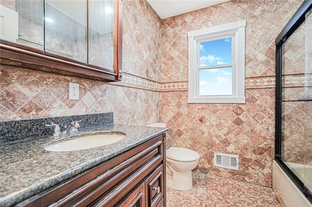 44 Thomas Street Richmond Town Richmondtown NY 10306