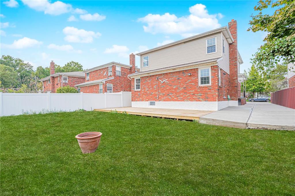 44 Thomas Street Richmond Town Richmondtown NY 10306