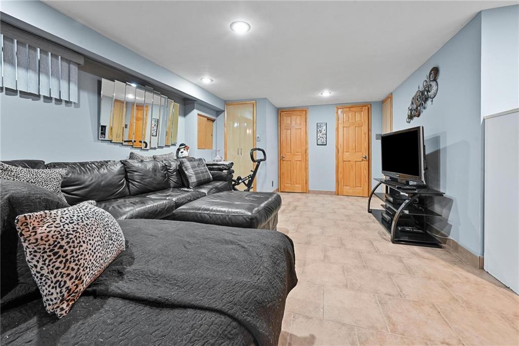 1836 72nd Street Bensonhurst Brooklyn NY 11204