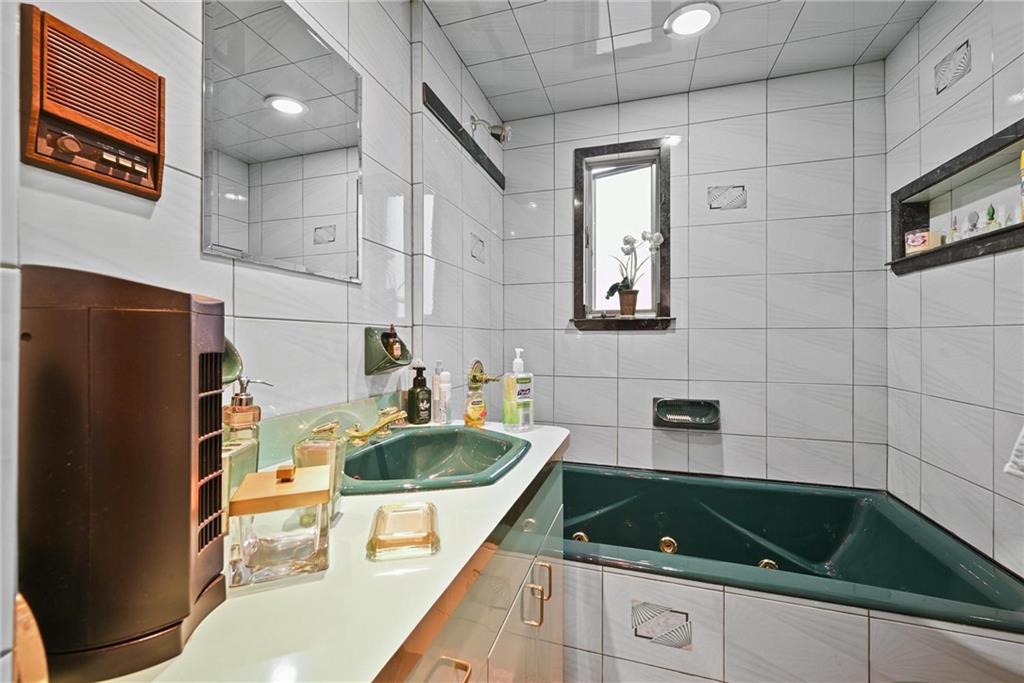 1836 72nd Street Bensonhurst Brooklyn NY 11204