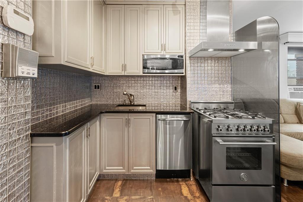 2607 Avenue O Midwood Brooklyn NY 11210