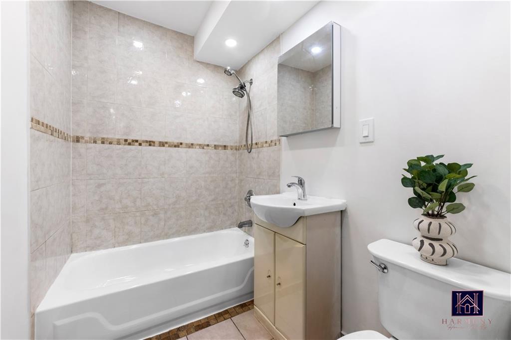 1213 East 95th Street Canarsie Brooklyn NY 11236