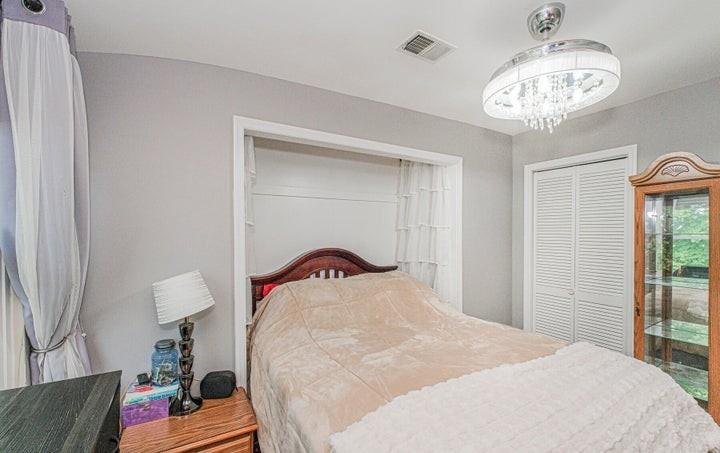 566 Buchanan Avenue Willowbrook Staten Island NY 10314