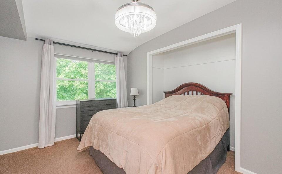 566 Buchanan Avenue Willowbrook Staten Island NY 10314