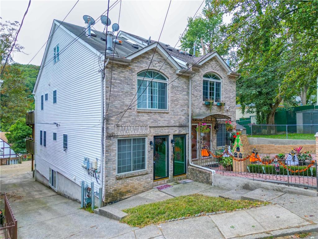 148 Hillside Avenue Grymes Hill Staten Island NY 10304
