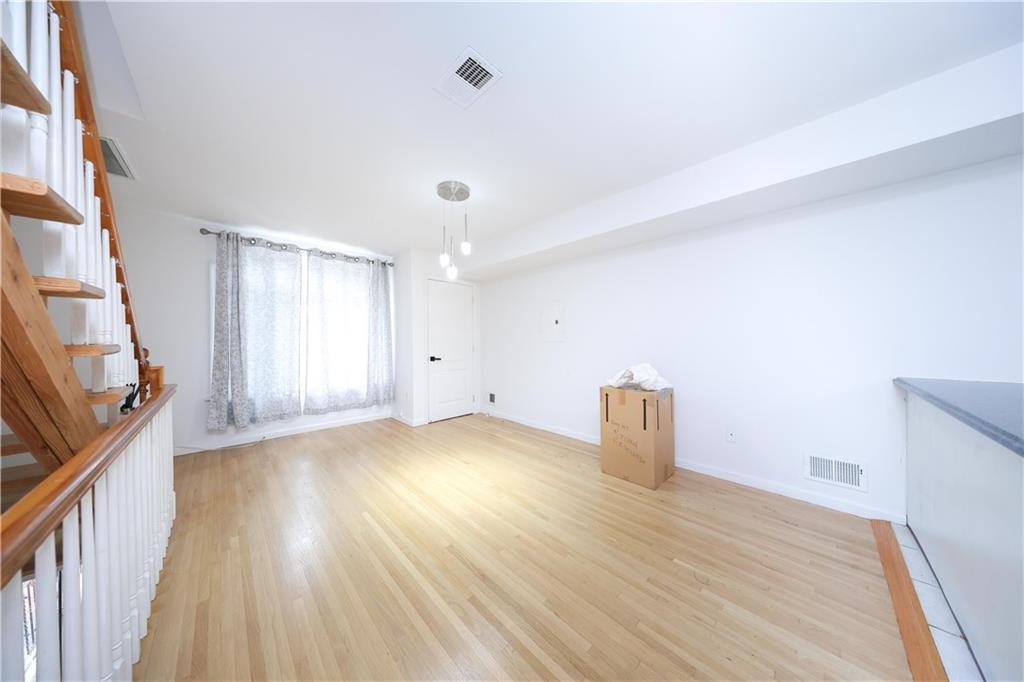 148 Hillside Avenue Grymes Hill Staten Island NY 10304