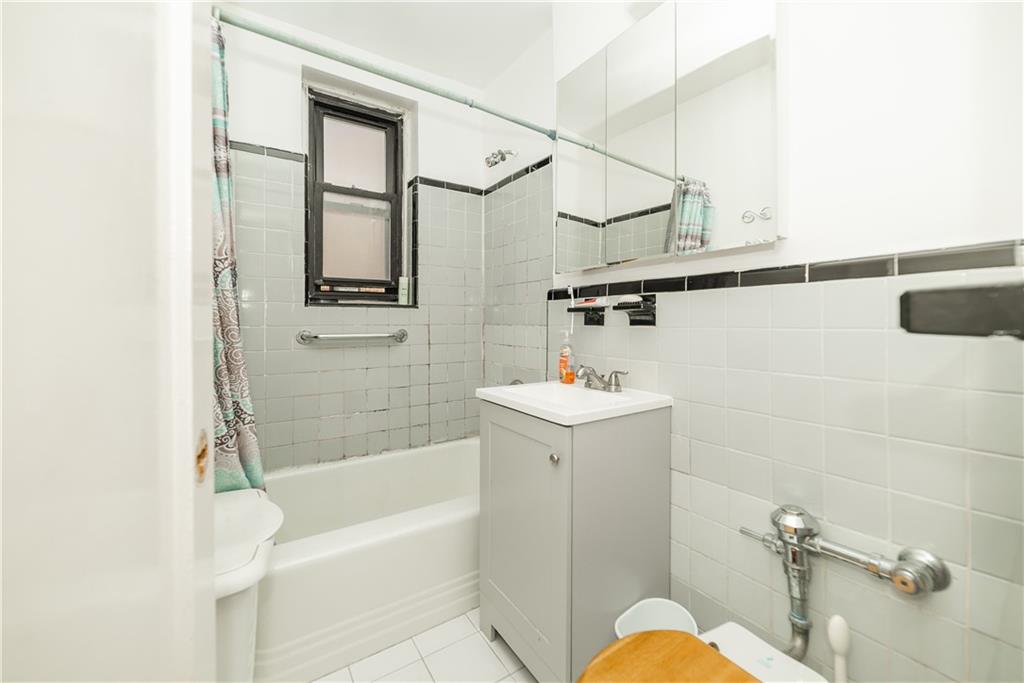 2271 Knapp Street Gerritsen Beach Brooklyn NY 11229