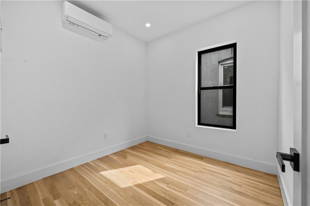 371 Grant Avenue East New York Brooklyn NY 11208