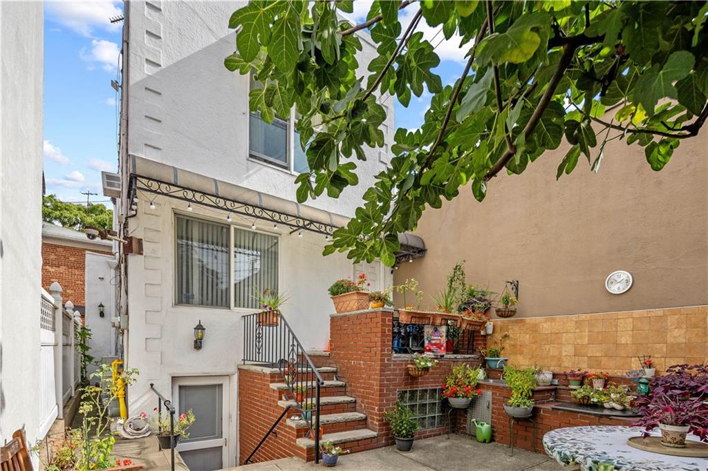 2833 Harway Avenue Gravesend Brooklyn NY 11214