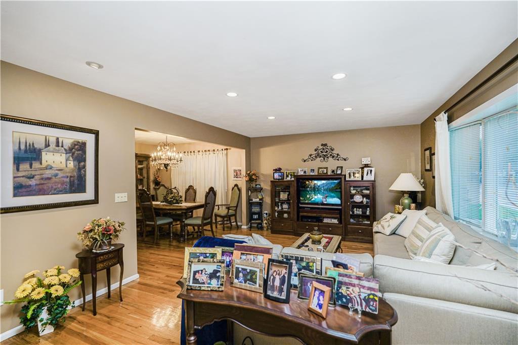 76 Stecher Street Huguenot Staten Island NY 10312