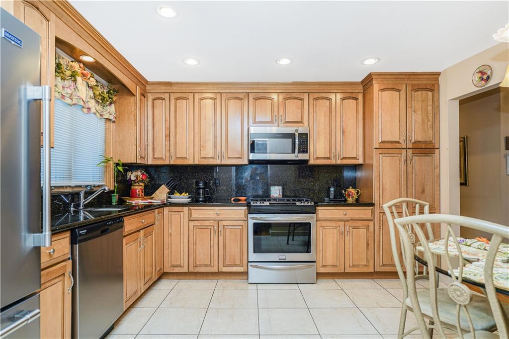 76 Stecher Street Huguenot Staten Island NY 10312