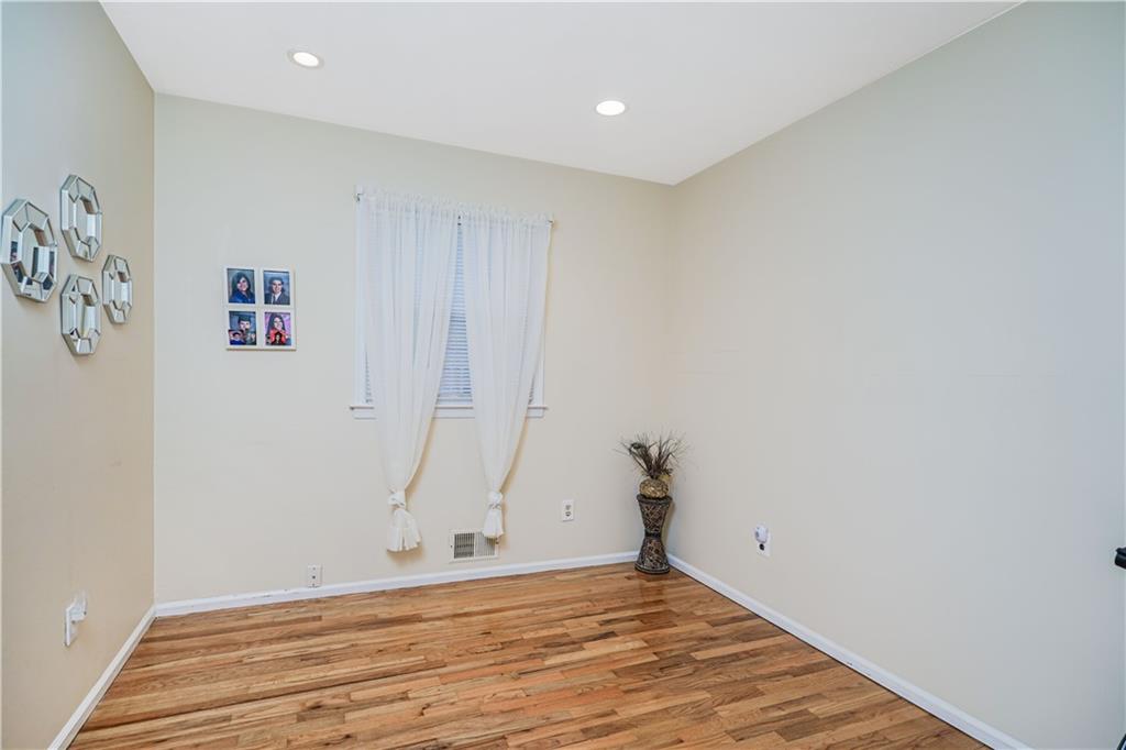 76 Stecher Street Huguenot Staten Island NY 10312