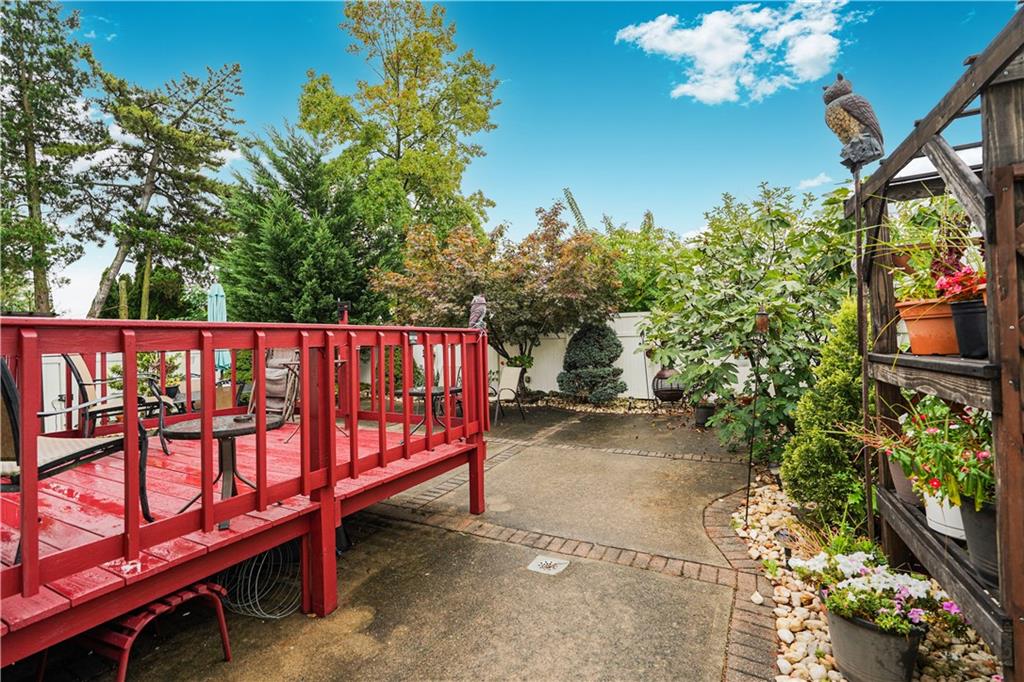 76 Stecher Street Huguenot Staten Island NY 10312