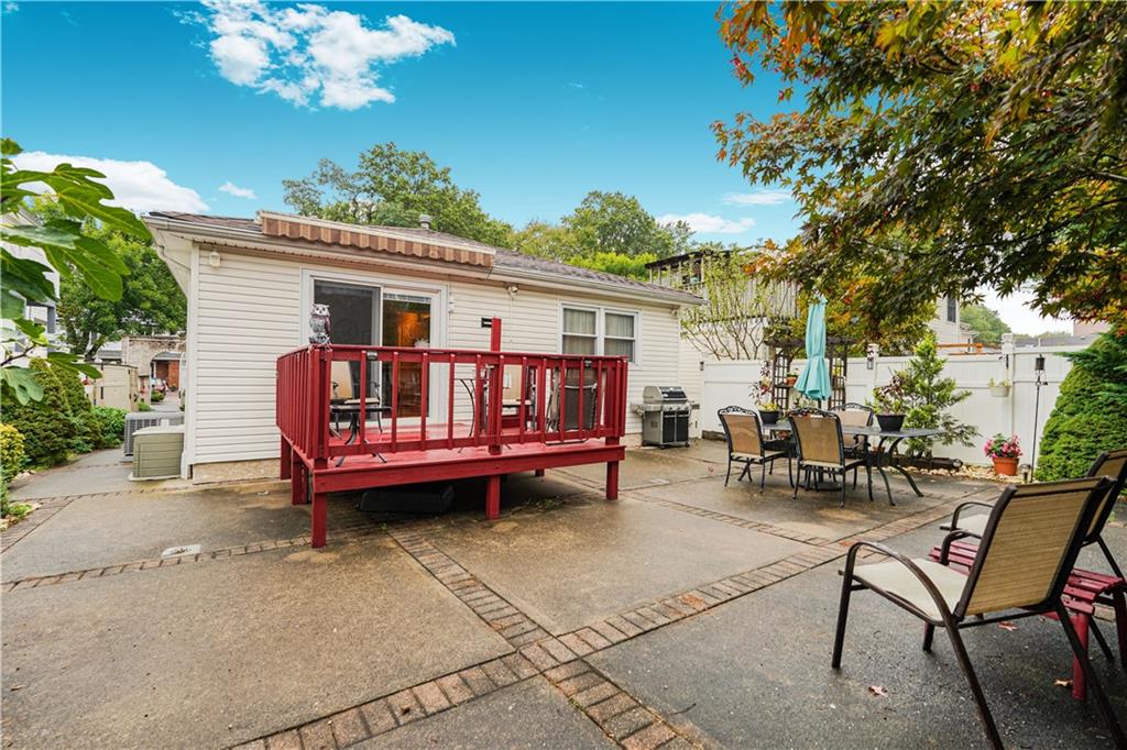 76 Stecher Street Huguenot Staten Island NY 10312