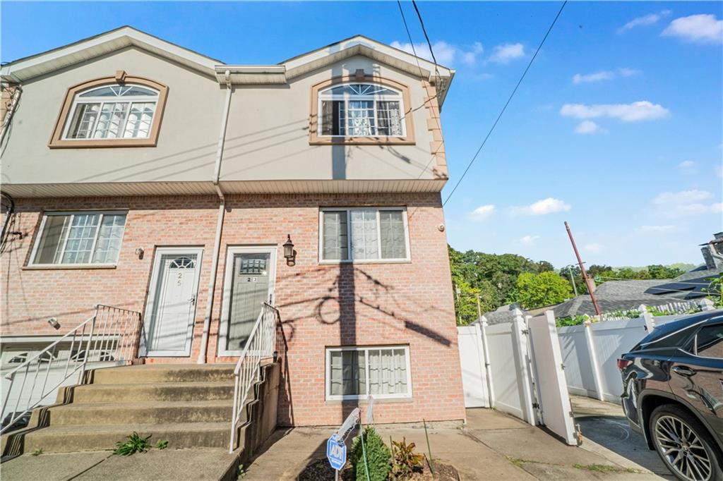 23 Deirdre Court Clifton Staten Island NY 10304