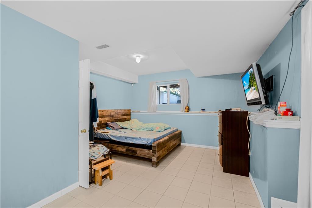 23 Deirdre Court Clifton Staten Island NY 10304