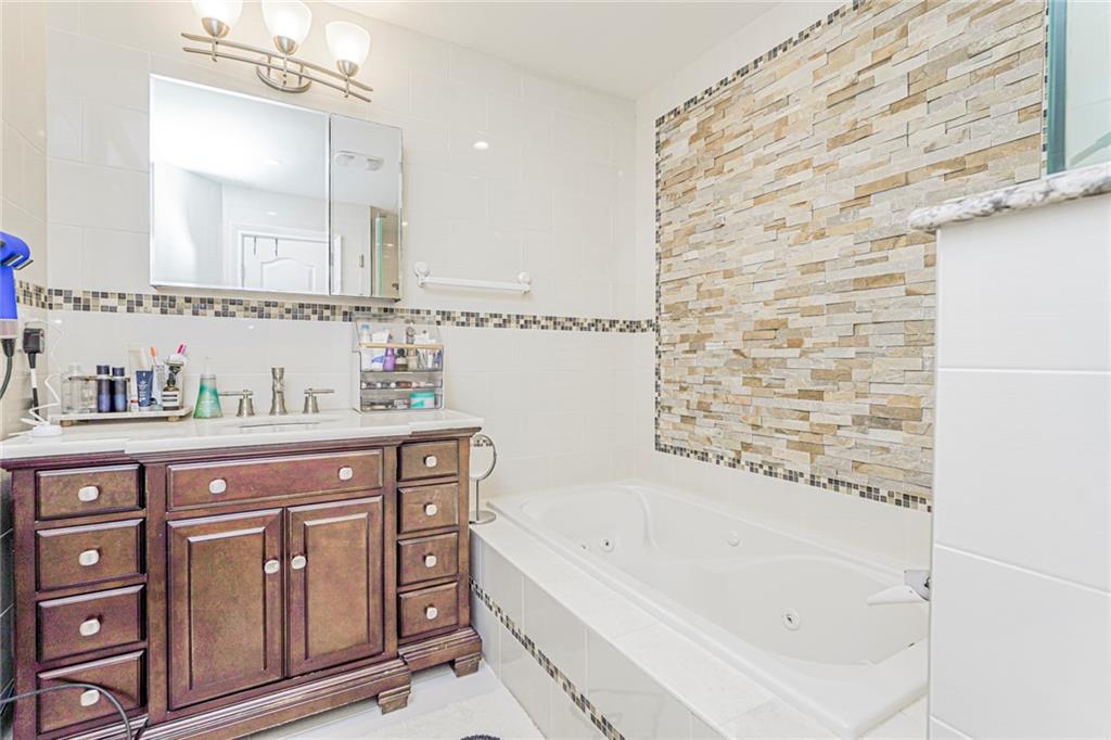 68 Kensington Avenue Arrochar Staten Island NY 10305