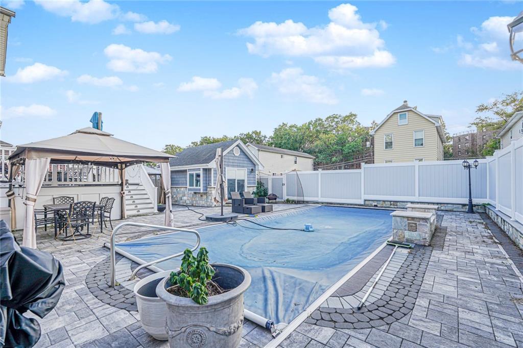 68 Kensington Avenue Arrochar Staten Island NY 10305