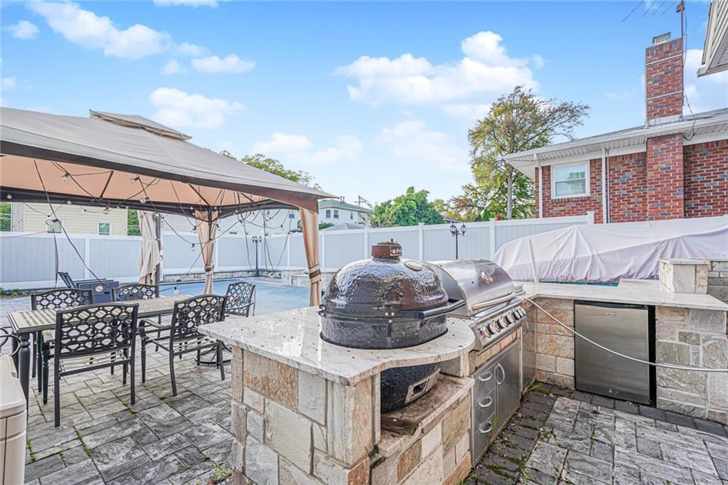 68 Kensington Avenue Arrochar Staten Island NY 10305