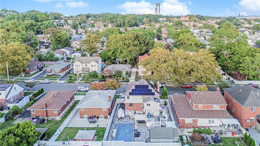 68 Kensington Avenue Arrochar Staten Island NY 10305