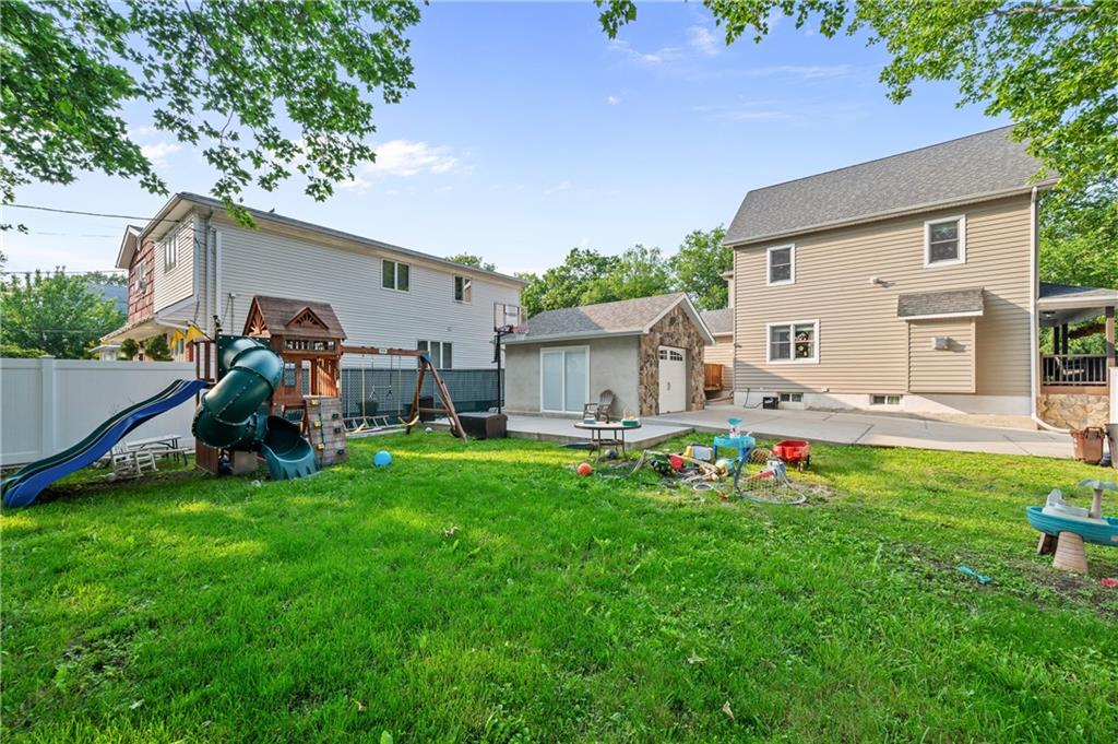 453 North Railroad Avenue Staten Island NY 10304