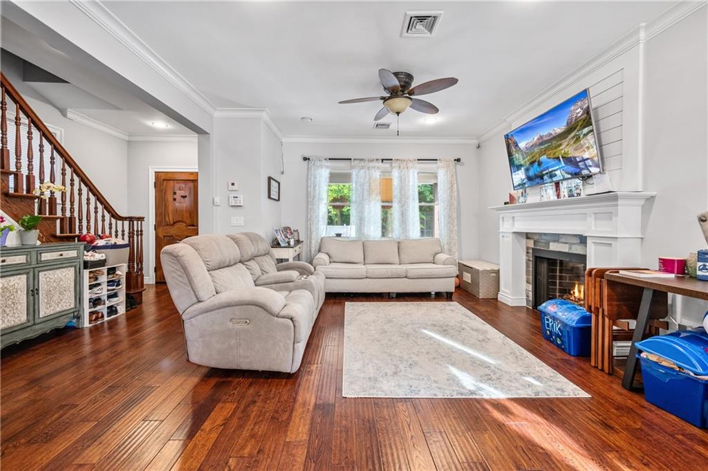 453 North Railroad Avenue Staten Island NY 10304