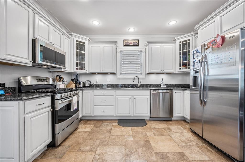 453 North Railroad Avenue Staten Island NY 10304