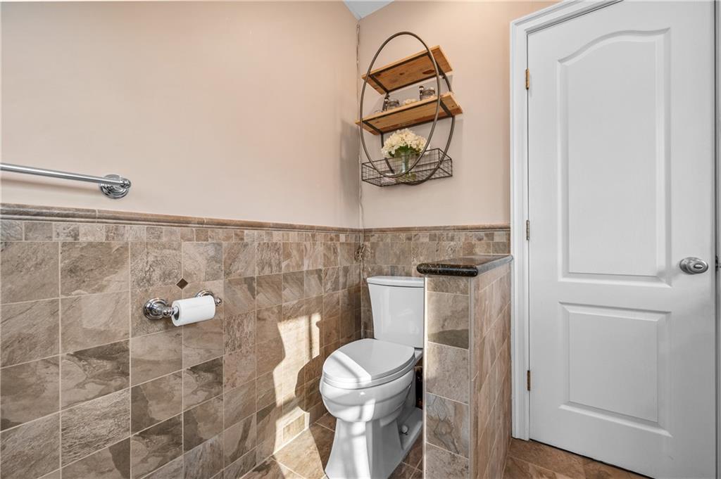 453 North Railroad Avenue Staten Island NY 10304