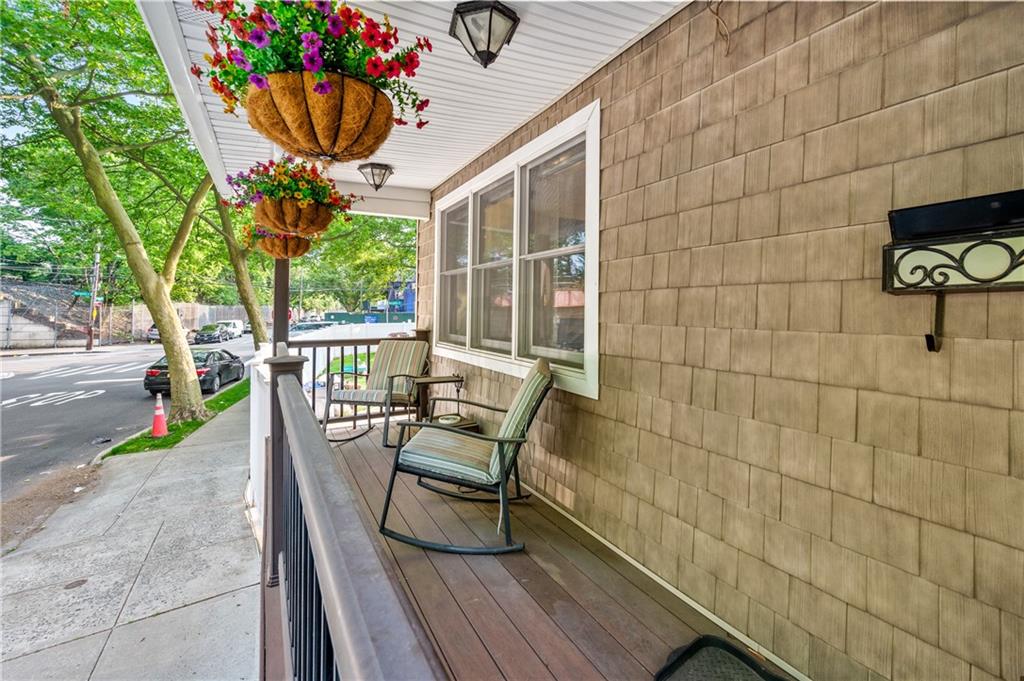 453 North Railroad Avenue Staten Island NY 10304