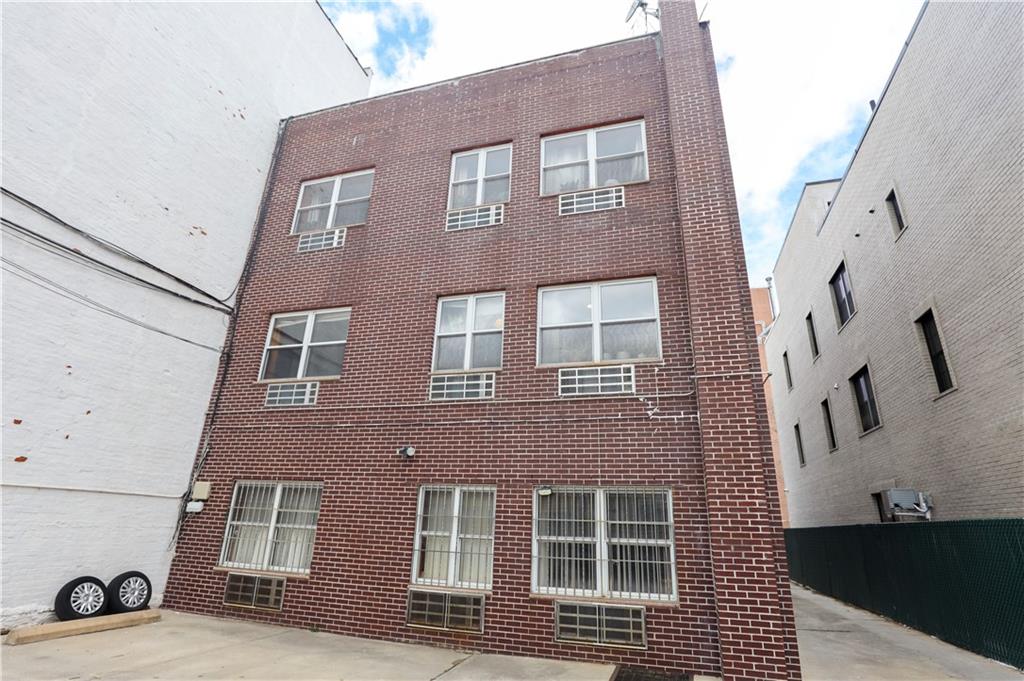 140 Avenue O Bensonhurst Brooklyn NY 11204