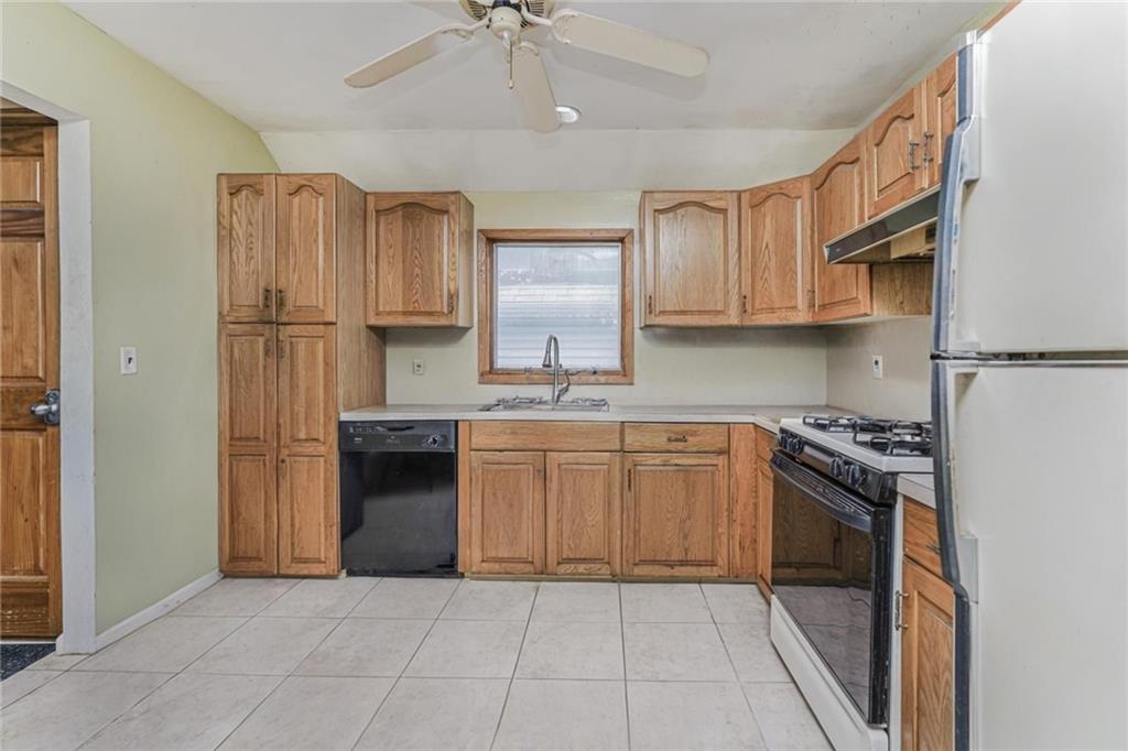 51 Rockwell Avenue Rosebank Staten Island NY 10305