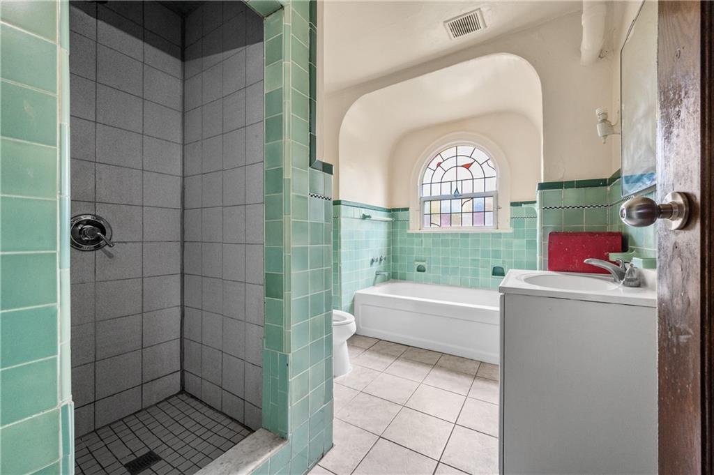 89-28 207th Street Queens Village Queens Village NY 11427