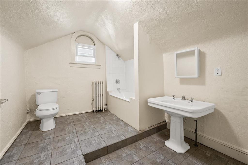 89-28 207th Street Queens Village Queens Village NY 11427