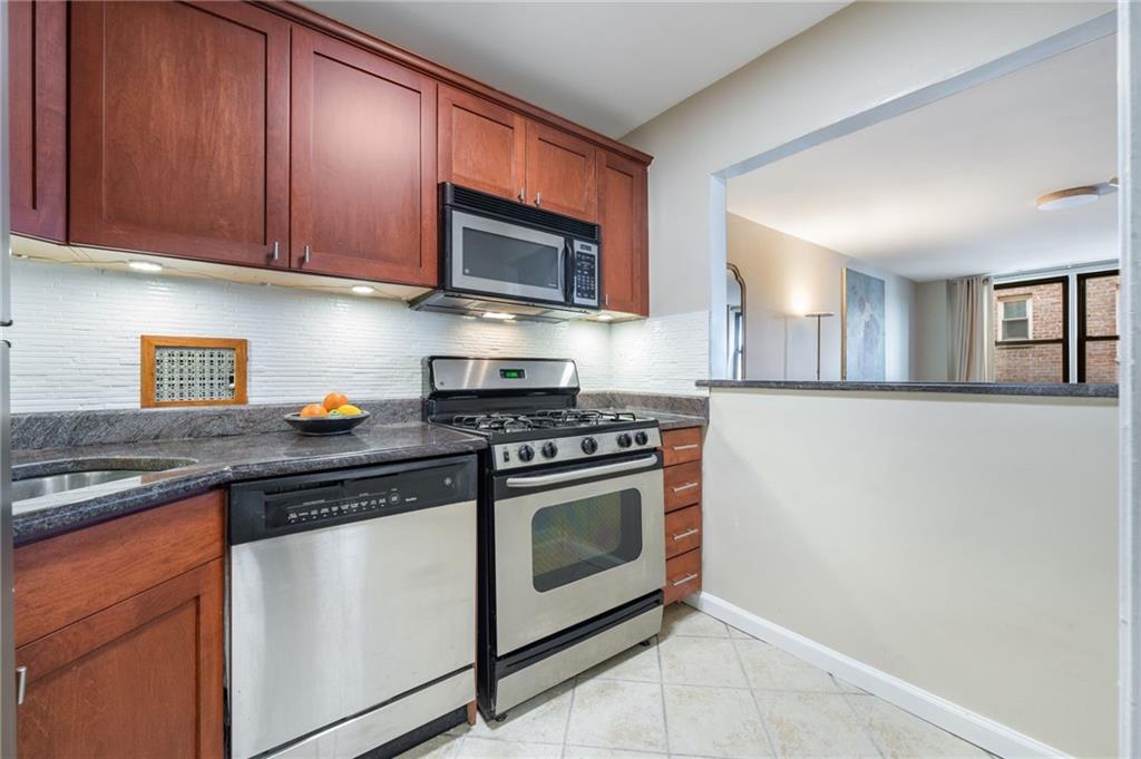 515 East 7th Street Kensington Brooklyn NY 11218