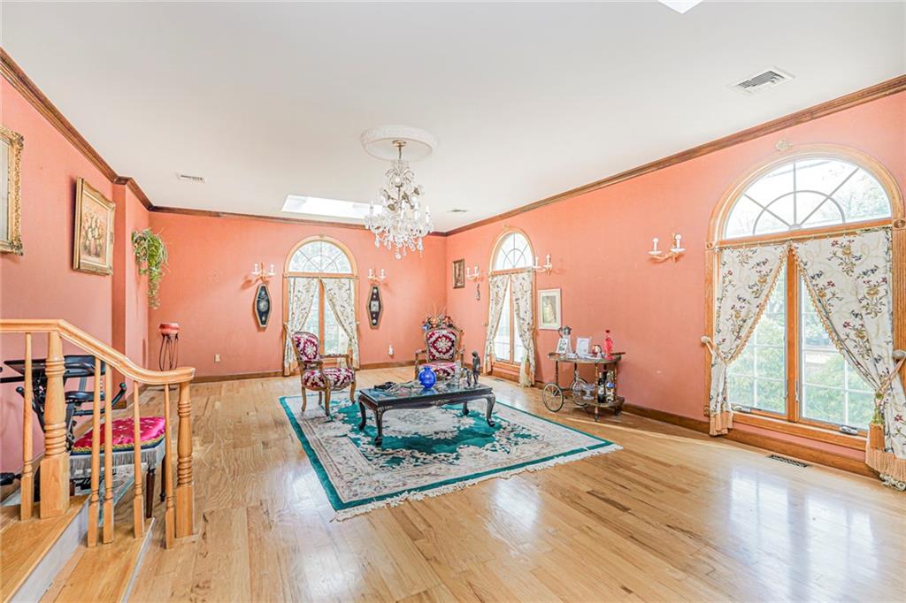 382 Edgegrove Avenue Annadale Staten Island NY 10312