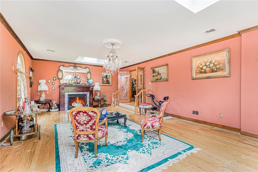 382 Edgegrove Avenue Annadale Staten Island NY 10312
