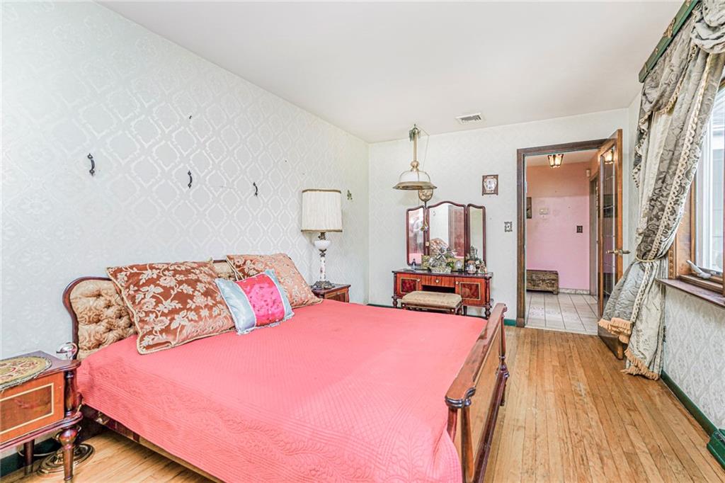 382 Edgegrove Avenue Annadale Staten Island NY 10312