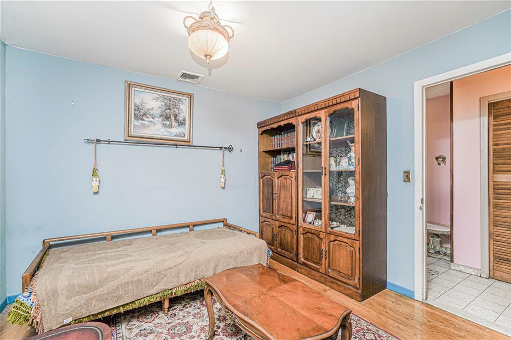 382 Edgegrove Avenue Annadale Staten Island NY 10312