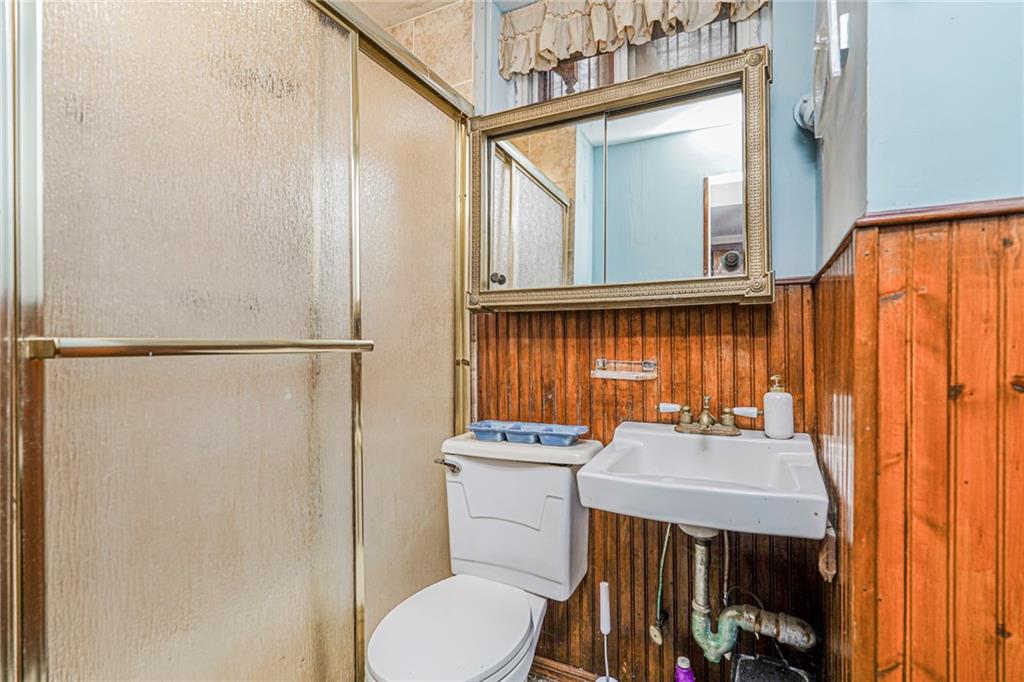 382 Edgegrove Avenue Annadale Staten Island NY 10312