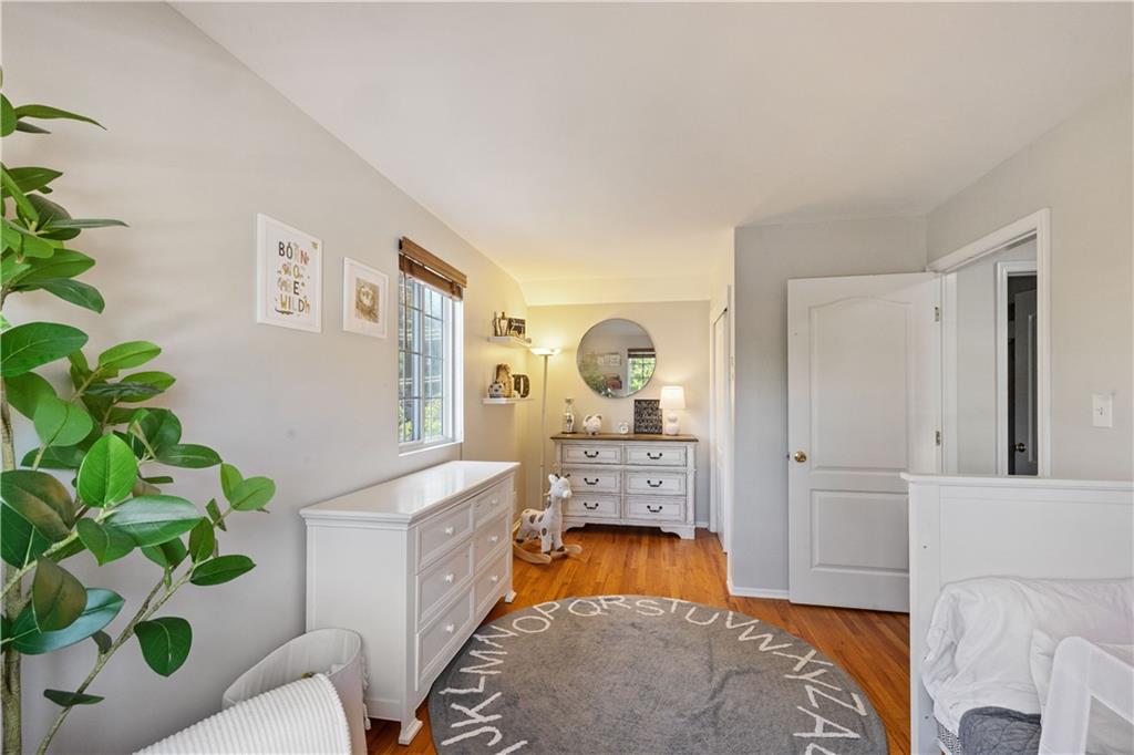 40 Rockwell Avenue Rosebank Staten Island NY 10305